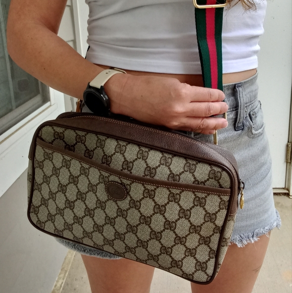 Authentic Vintage Gucci Interlocking GG Monogram Supreme Clutch Fanny Bum Waist - Picture 1 of 11